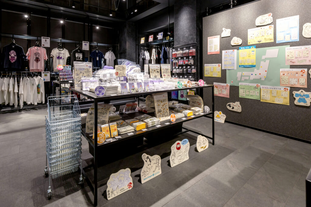 鳥獣戯画POP UP SHOPの店内